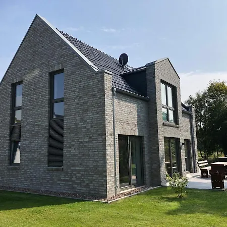 Holiday home Kapitaenshaus Am Steg Dangast